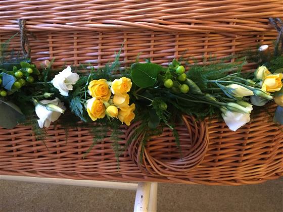 Coffin Flower Garland By Townend Florist Sheffield 